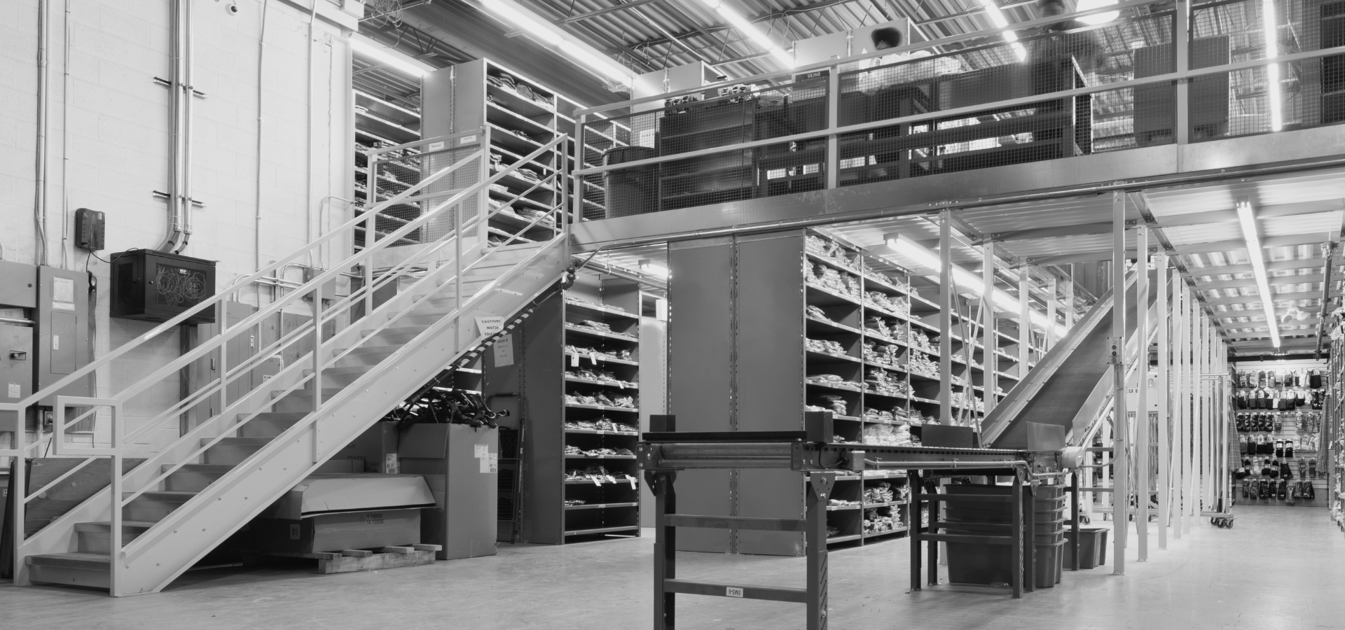 Mezzanines 
& multi-level storage warehouse storage system